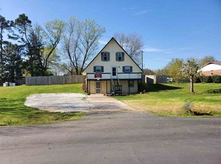 241 Airline Dr, Forest City, NC 28043