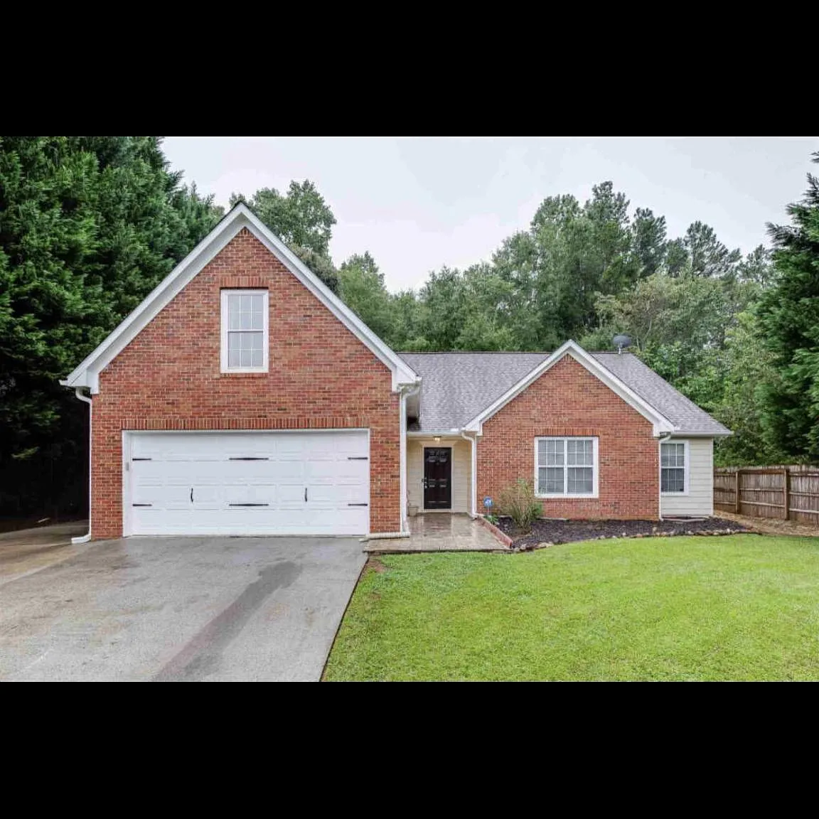 1055 Chatham Rd — Photo 1