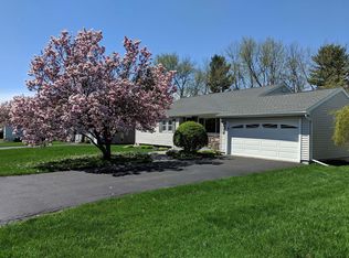 5 Aragon Ave, Latham, NY 12110