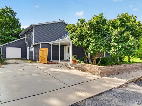 114 M St, Edwardsville, IL 62025