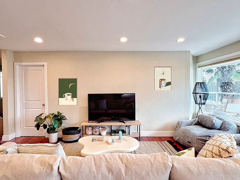 10057 Arrowsmith Ave S — Photo 5