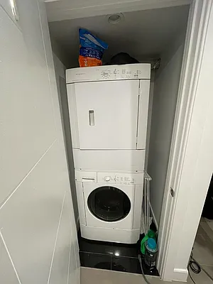 Rented by Oxford Property Group | media 8