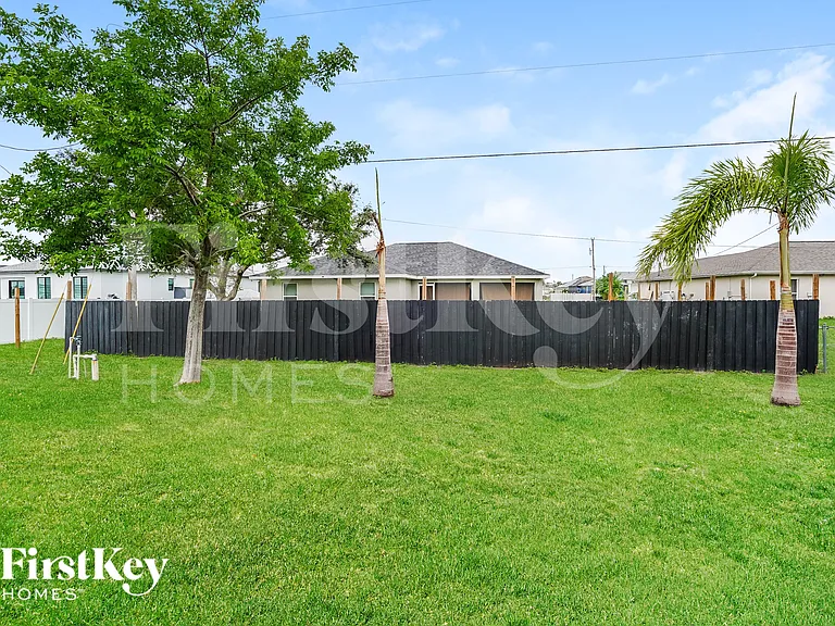 3032 NW 6th Ave — Photo 14