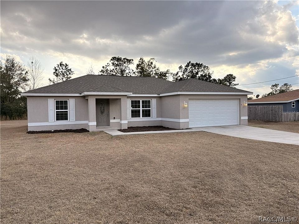 1st image of 4 Bahia Court Ln