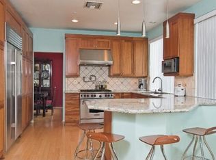 2290 Oakhill Cir, Oxnard, CA 93036