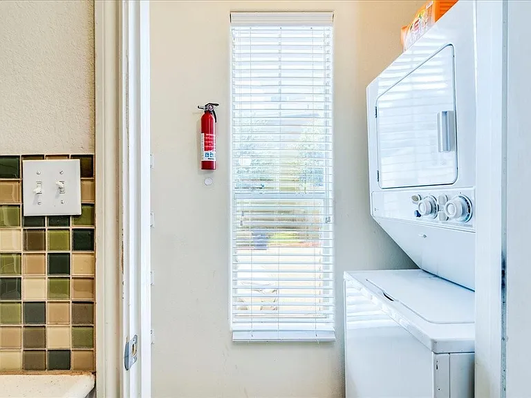 2924 Bond Dr #4C — Photo 25