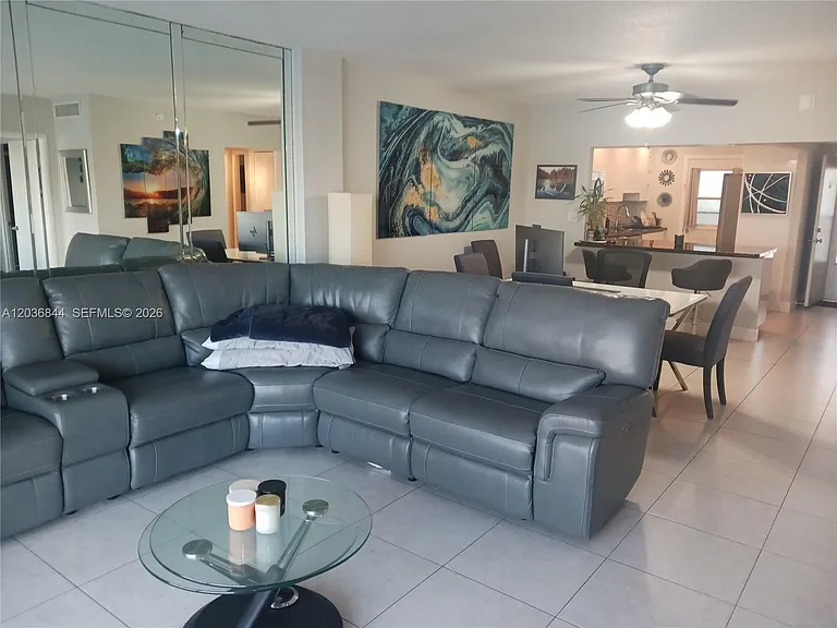 400 Golden Isles Dr #55 — Photo 9