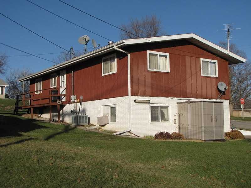 2nd image of 1208 10th Ave