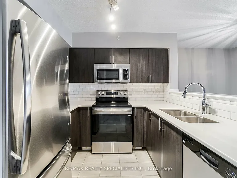1460 Main St E #311 — Photo 7