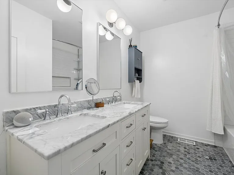 3209 N Drake Ave #A — Photo 13