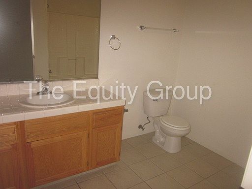 5th image of 2611 W Lark Ave