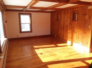 71 Oxford Ave, Haverhill, MA 01835