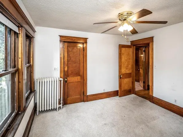 216 Cretin Ave N #3, Saint Paul, MN 55104