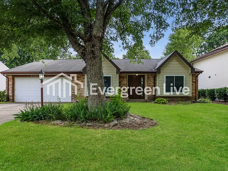 2925 Maureen Ct — Photo 1