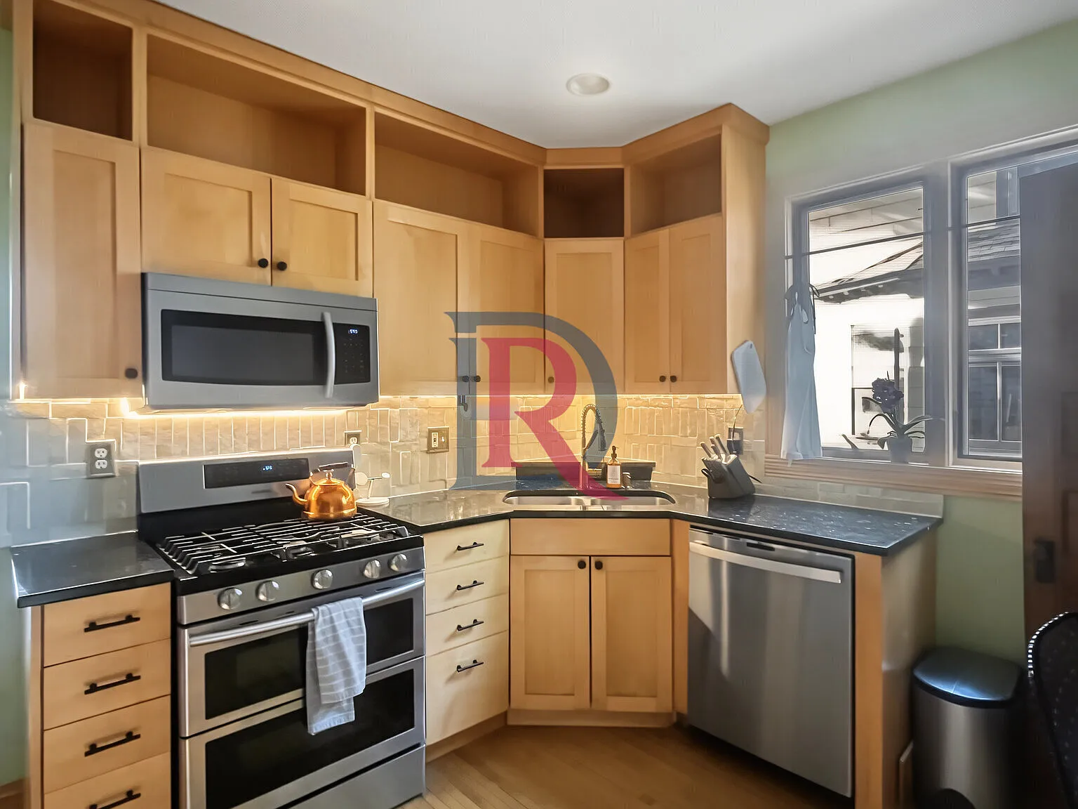 4BR/2BA Single-Family Home in Uptown's Most Walkable Neighborhood — Photo 4