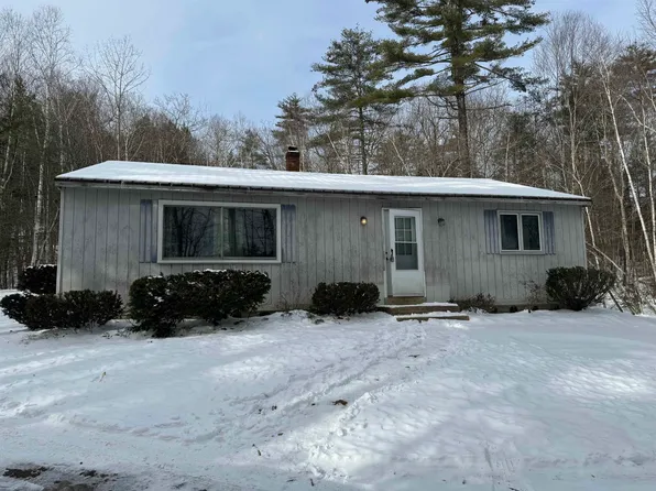 215 Raymond Road, Nottingham, NH 03290