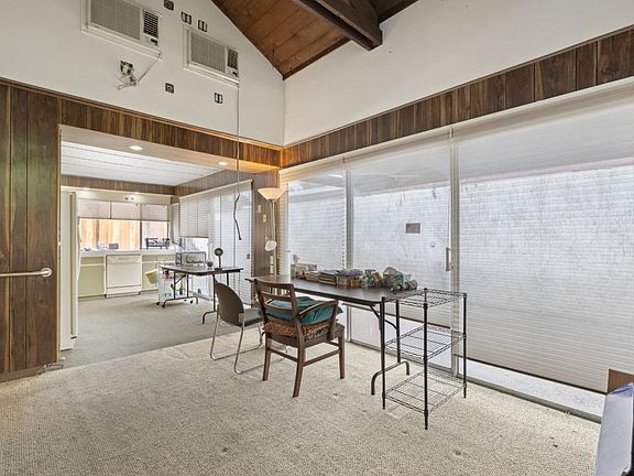 5th image of 1022 E Evelyn Ave