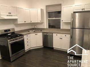 3221 N Leavitt St APT 3, Chicago, IL 60618