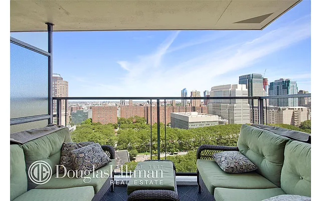 Sold by Douglas Elliman | media 4