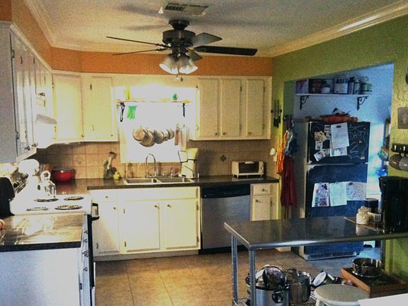 3rd image of 405 NW 31st St