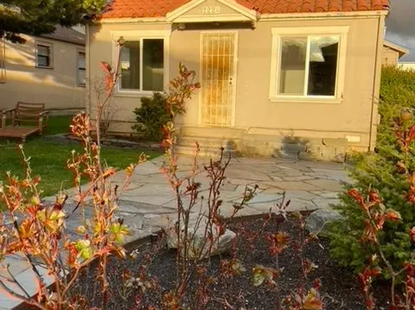 2224 Pacific St, Bellingham, WA 98229