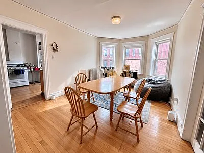 14 Centre St #7 — Photo 1
