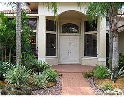1st image of 525 Coconut Cir