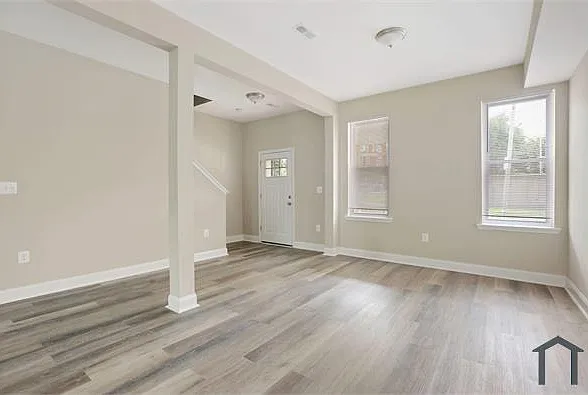 3 bed, $1,800 — Photo 4