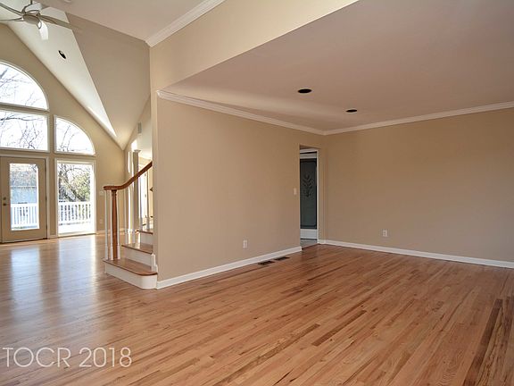4th image of 13 Country Ln