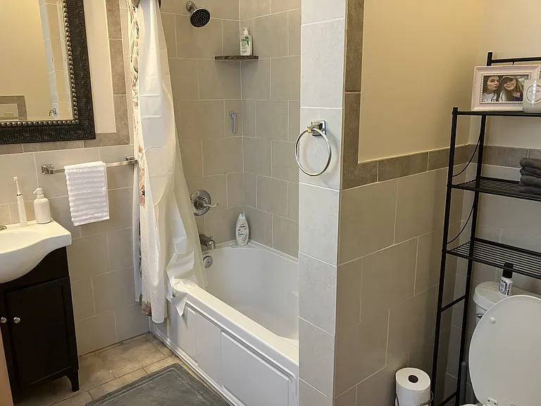 Tiled bath