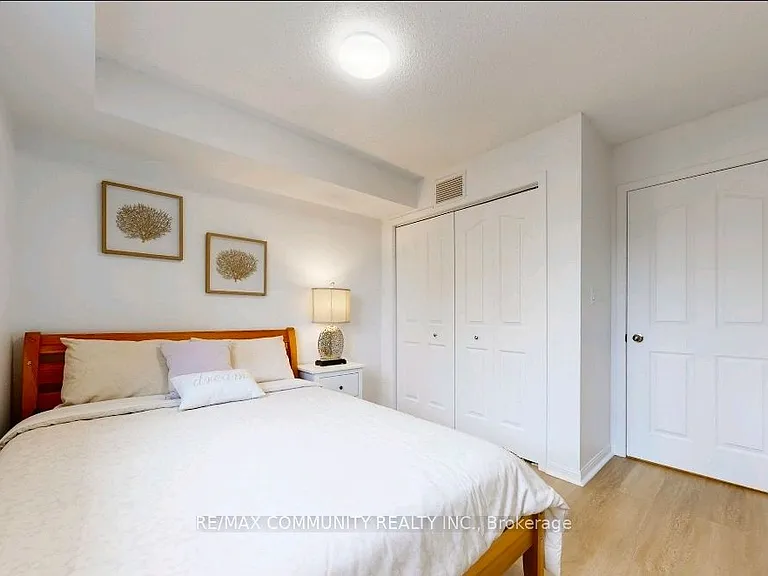 5225 Finch Ave E #423 — Photo 16