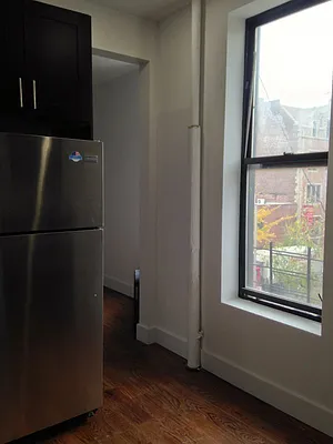 Rented by Bohemia Realty Group | media 33