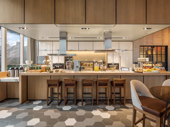 252 South Street image 42 of 69