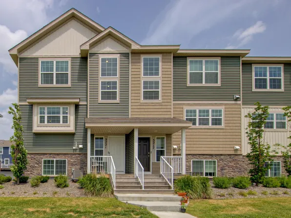 5221 Oak Grove Pkwy N, Brooklyn Park, MN 55443
