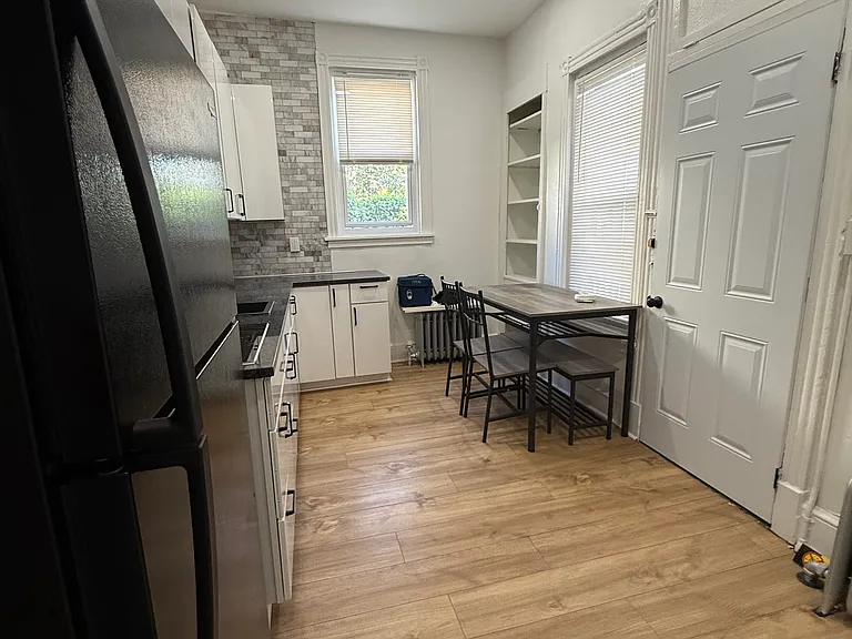 1017 Washington St #1 — Photo 7