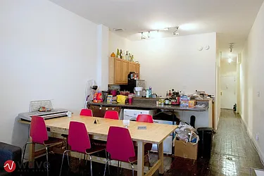 Rented by Wave Real Estate Group