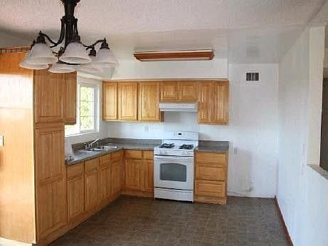 2nd image of 4141 Portola Ave
