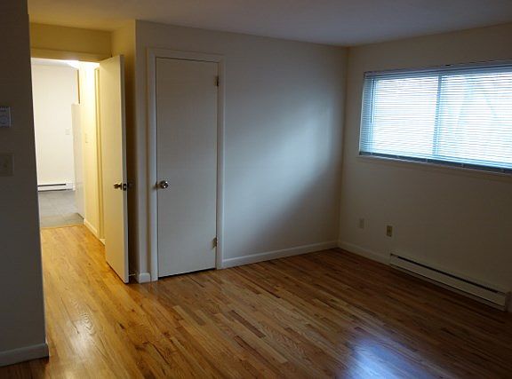 4th image of 15 Regency Dr #82938d9ac