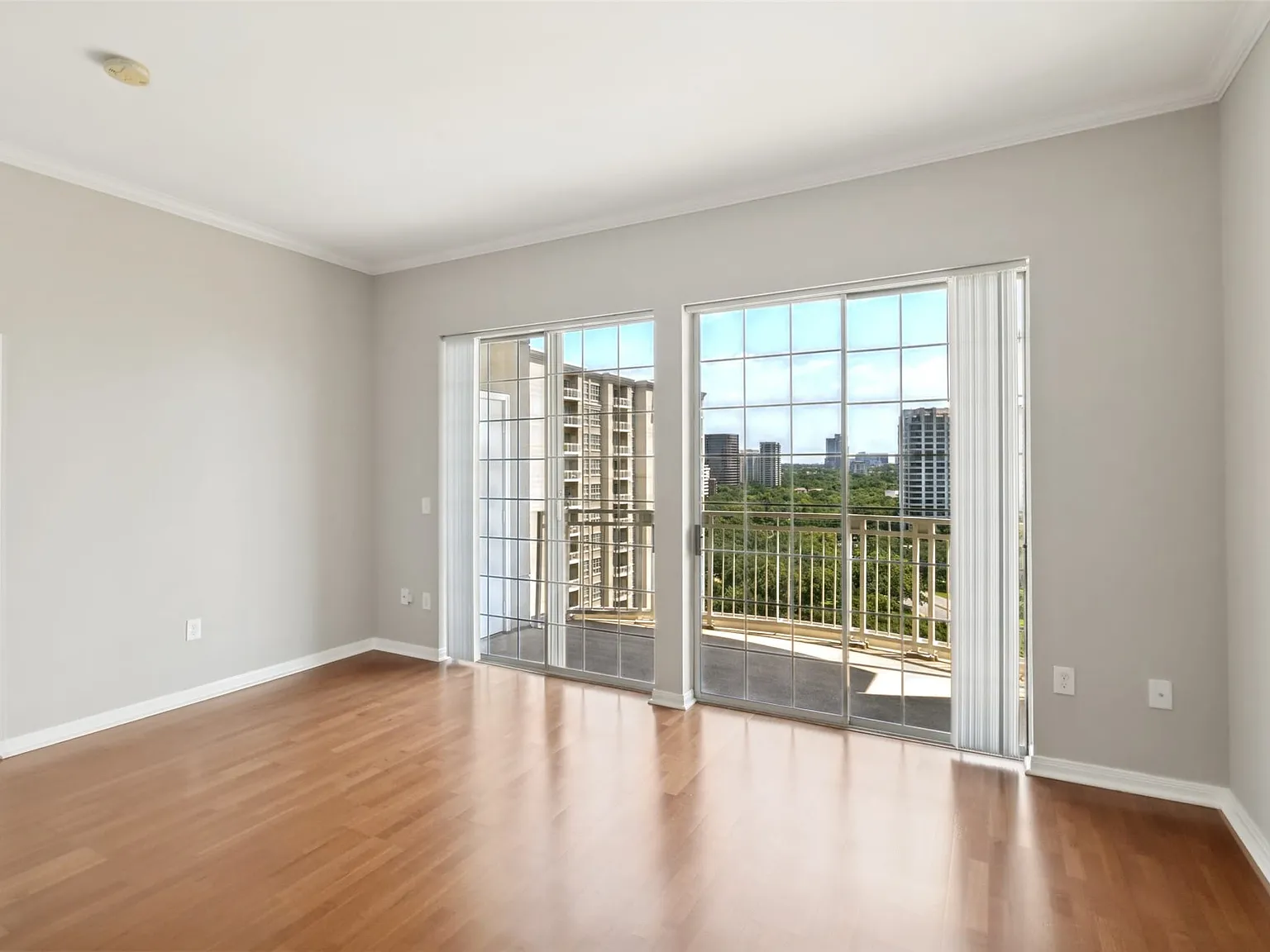 2 bed, 2.0 bath, 1254 sqft, $2,900 — Photo 2