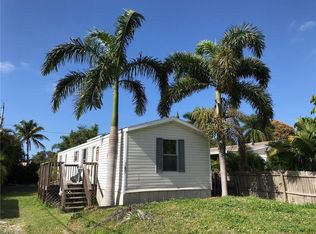 11671 Stringfellow Rd, Bokeelia, FL 33922