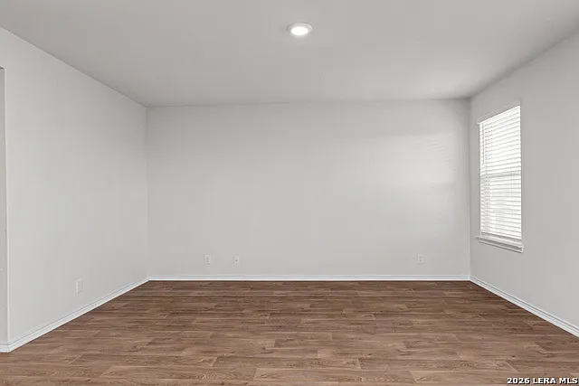 4 bed, 2.5 bath, 1842 sqft, $1,750 — Photo 4