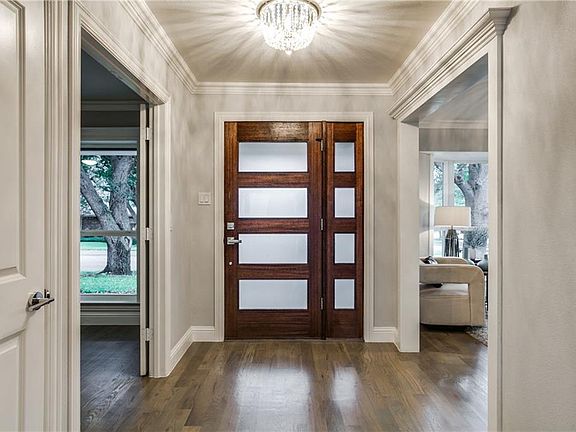 5th image of 10424 Barrywood Dr