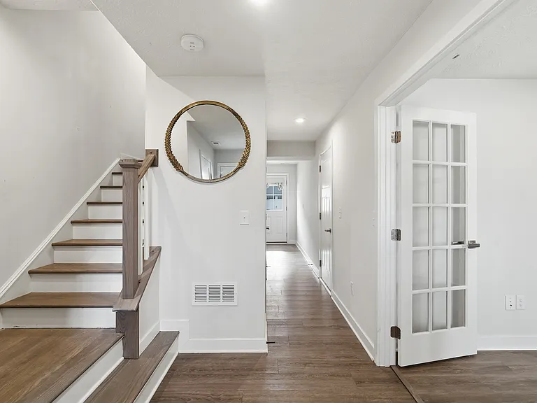 9 Wentworth Ln — Photo 20