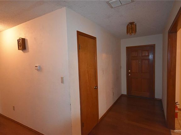 5th image of 1001 Burney St