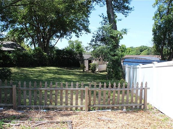 5th image of 3930 Cherry Apple Cir