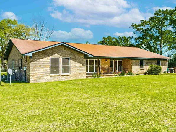 966 Crowder Rd, Defuniak Springs, FL 32433