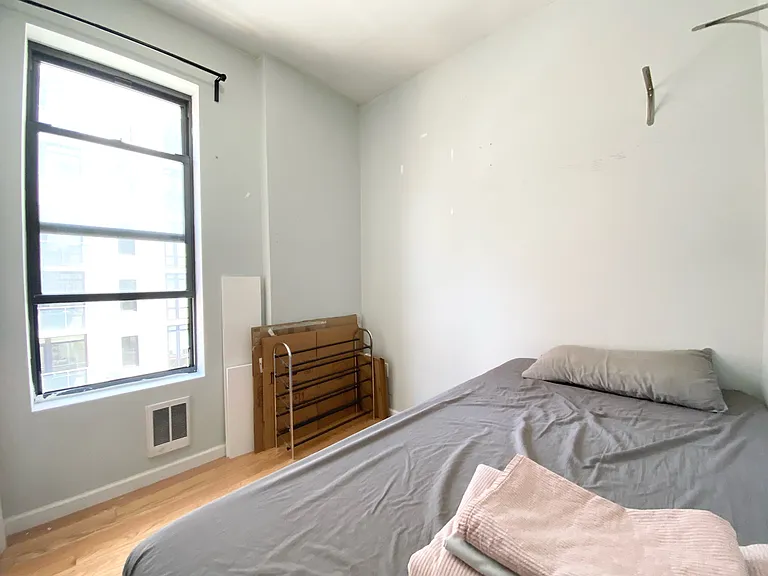 500 E 74th St #3H — Photo 5