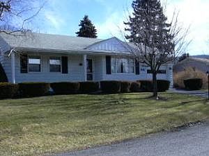 1st image of 2 Laurel Ave