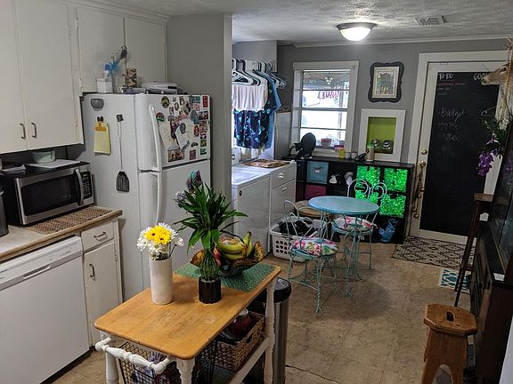 4th image of 311 Critz St