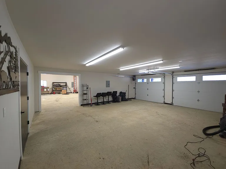 3835 Pinecreek Rd — Photo 22